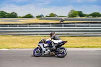 Middle Group Silver_Grey Bikes